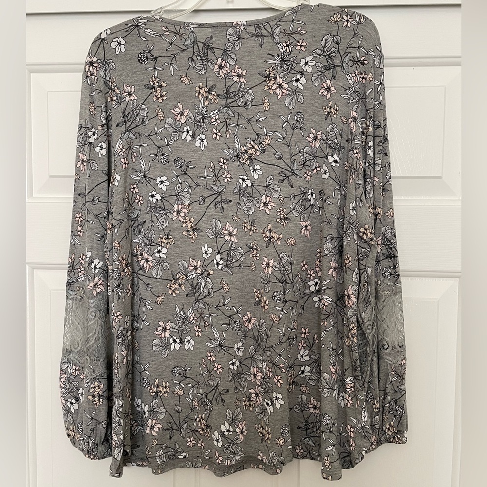 Liz Claiborne NWOT long sleeve vneck top button loose blouse size XLarge- grey - Picture 4 of 5
